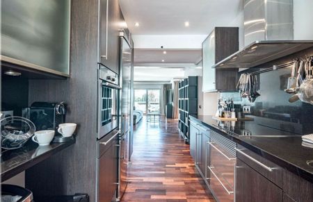 2 bedroom luxury Flat for rent in Puerto Banus, Andalusia - Photo 4