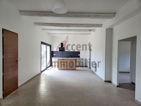 Noves : Appartement T4 avec 3 chambres, résidence avec parking, - Photo 5