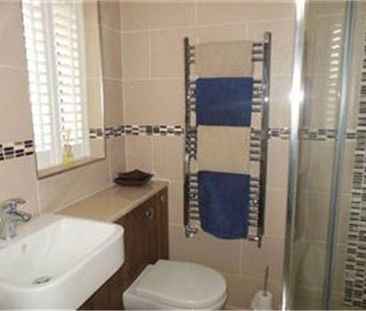3 bedroom detached house to rent - Photo 4