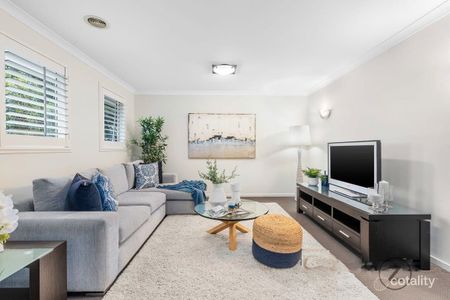 Modern Family Living in a Prime Wantirna Location - Photo 2