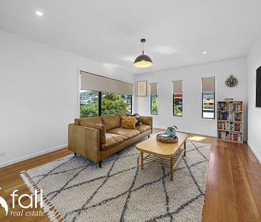 Stylish & Modern Home, Great Location - Photo 2