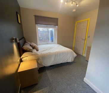 1 bedroom in a house share to rent - Photo 6