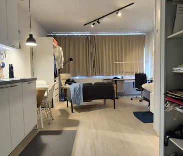 Appartement te huur - Photo 1