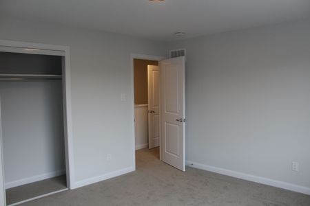 For Lease - 801 Glenroy Gilbert Drive Unit# 10, Barrhaven, Ontario - Photo 3