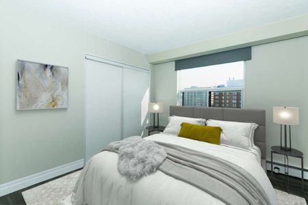 The Nines - 1 Bedroom - Photo 3
