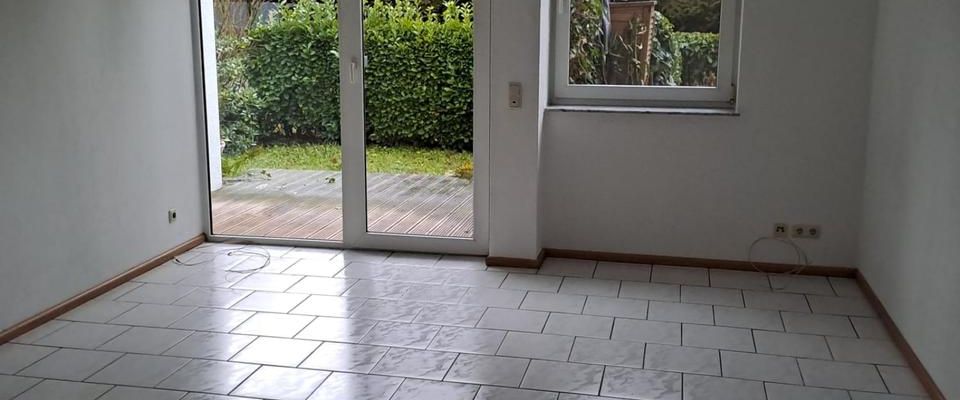 Schöne 2-Zimmer Wohnung mit Terrasse und Garten - Foto 1