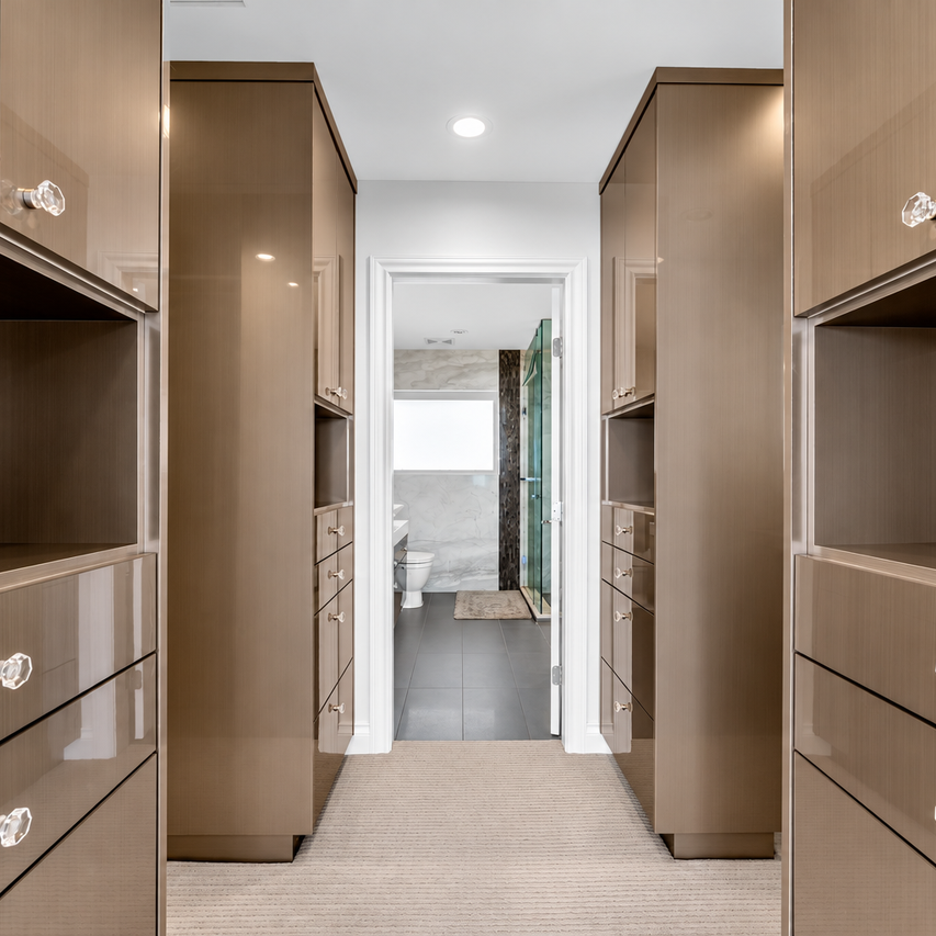 1560 Chippendale Court apartment — West Vancouver, BC (4-Bedroom) - 4 Bedroom - Photo 1
