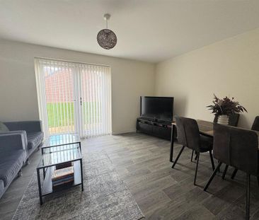 2 bedroom semi-detached house to rent - Photo 2