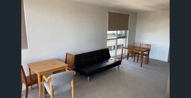 Fully furnished! Great location! - Photo 1