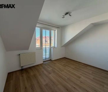 Pronájem moderního bytu 2+kk s balkonem, ihned k nastěhování - Photo 3