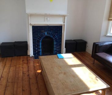 5 bedroom semi-detached house to rent - Photo 1