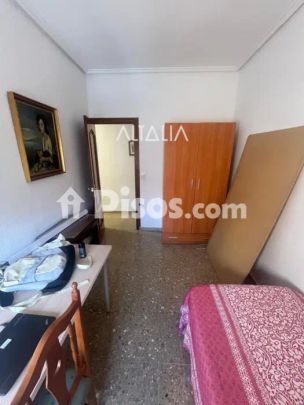 Piso en alquiler en Centro - Photo 1