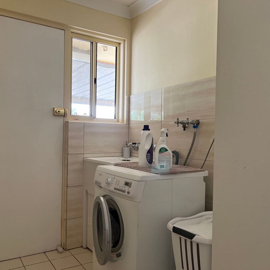 Four Bedroom Family Home! - Photo 1