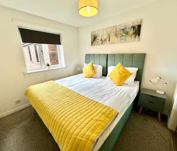 2 bedroom flat to rent - Photo 4