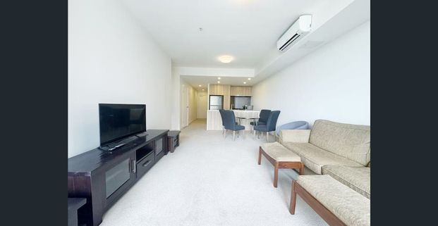 Fully Furnished 2 Bedroom + Study Apartment in Zetland - Photo 1