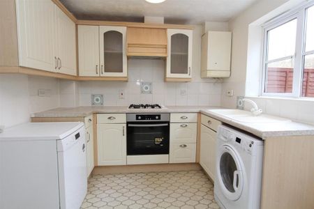 2 bedroom terraced house to rent - Photo 3