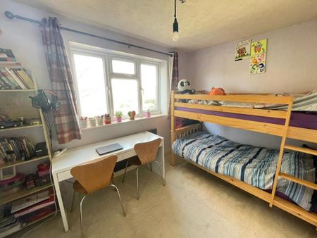 2 bedroom semi-detached house to rent - Photo 3