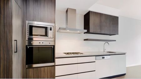 2 bed 2 bath - Photo 5