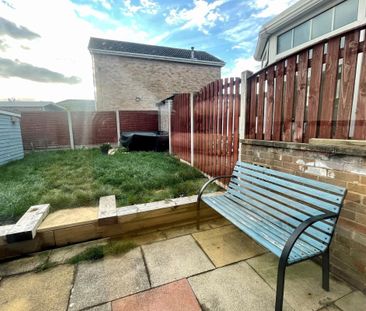 Daisy Hill Avenue - Photo 3