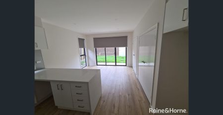 Modern Townhouse with central location - Photo 2