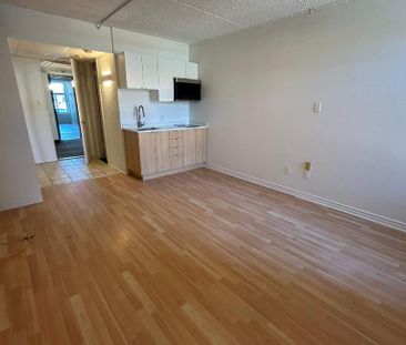 Studio - Saint-Charles-Borromée - $915 /mo - Photo 1
