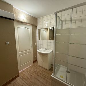 Location Appartement 2 pièces 26m² - Photo 2