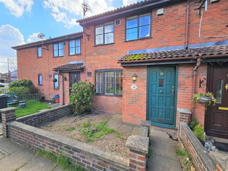 1 bedroom terraced house to rent - Photo 5