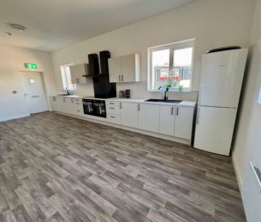 1 bedroom in a house share to rent - Photo 5