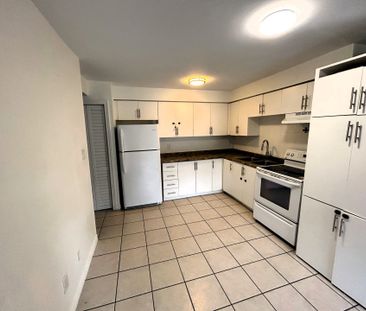 For Lease - 28 Victoria Avenue Unit# 208, Hamilton, Ontario - Photo 5