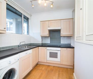 2 bedroom property to rent - Photo 4