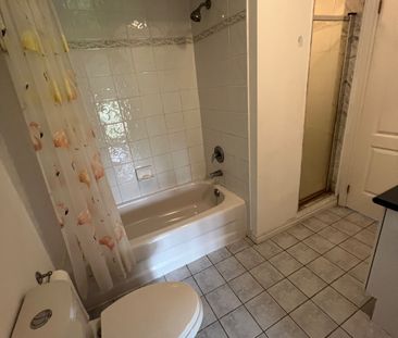 For Lease - 31 Rodeo Court, Toronto, Ontario - Photo 3