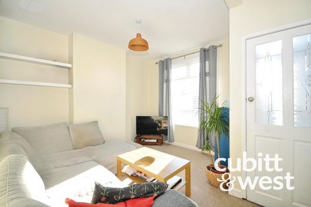 3 bedroom terraced house to rent - Photo 1