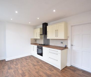 3 bedroom terraced house to rent - Photo 6