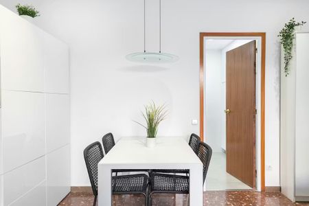 Carrer de Casanova, Barcelona, Catalonia 08011 - Foto 4