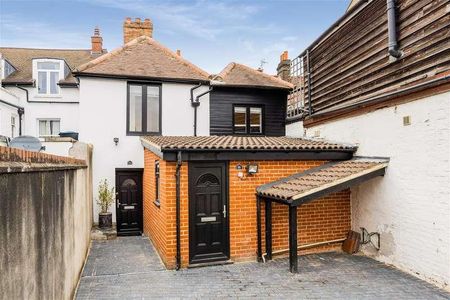 High Street, Carshalton, SM5 - Photo 2
