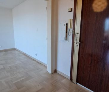 Location Appartement 2 pièces 67m² ANTIBES 06600 - Photo 6