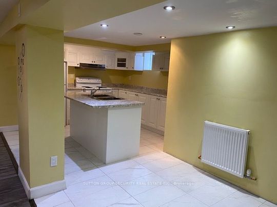 For Lease - 162 Donald Avenue Unit# Basement, Toronto, Ontario - Photo 1