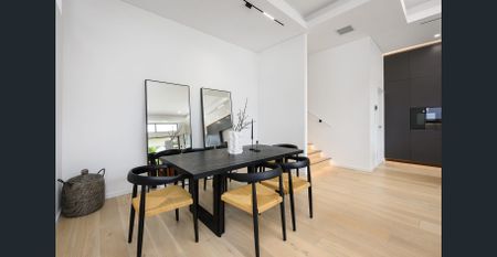 Designer family luxury that's breathtaking in every feature - Photo 2