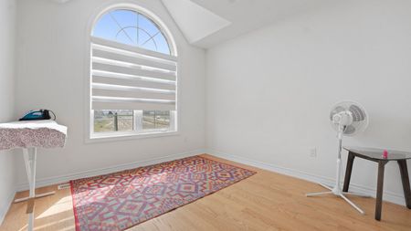 For Lease - 102 Strickland Avenue, Brantford, Ontario - Photo 5