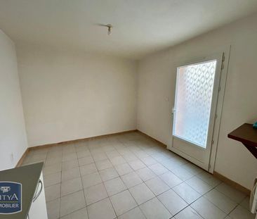 Location Appartement 2 pièces 34m² LESCURE D ALBIGEOIS 81380 - Photo 2