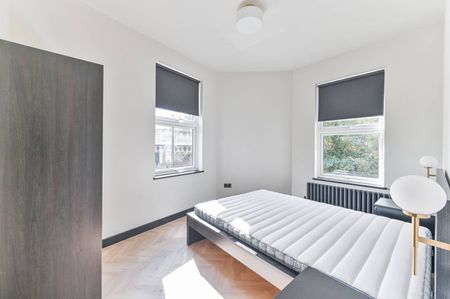 3 Bed Flat, Norwood High St, SE27 - Photo 3