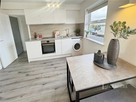 Studio to rent - Photo 4