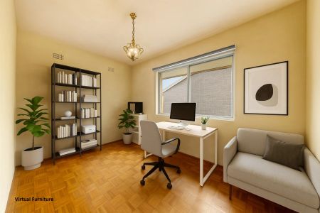 Bright & Convenient Two-Bedroom Apartment - Photo 4