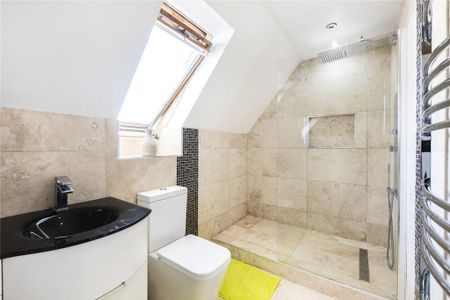 3 bedroom detached house to rent - Photo 2