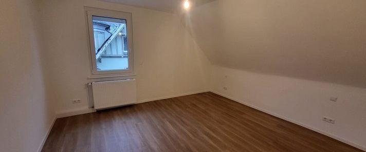 Sanierte Dachgeschosswohnung - Foto 1