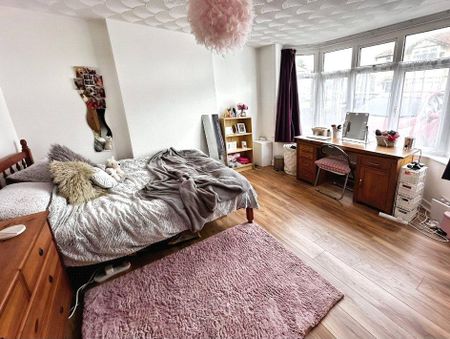 4 bedroom house to rent - Photo 2