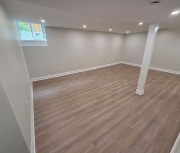 For Lease - 6245 Millers Grove, Mississauga, Ontario - Photo 2