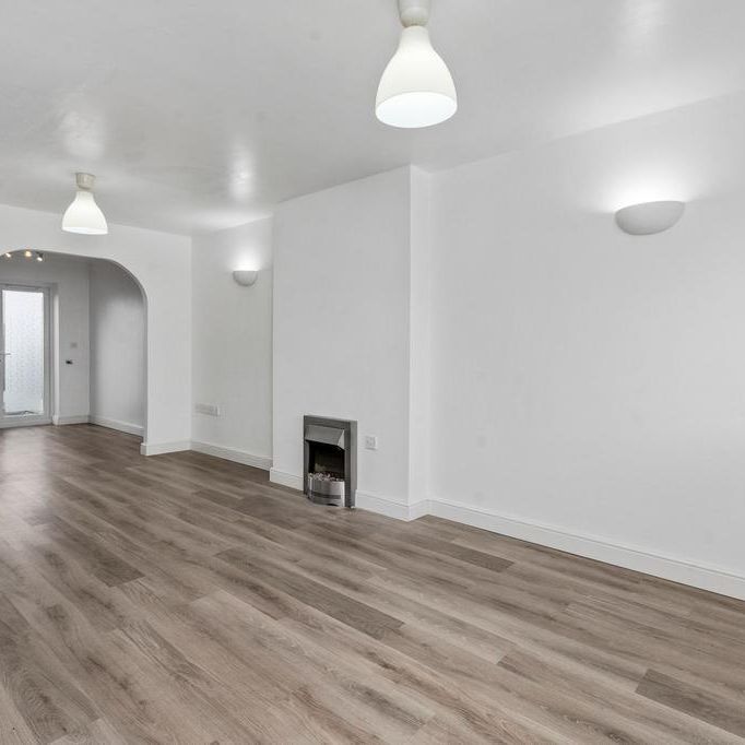 3 bedroom terraced house to rent - Photo 1