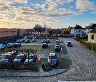 Ruim appartement in de dorpskern van Zingem! - Photo 1