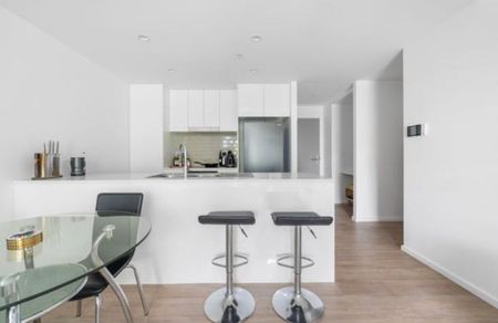 Varsity Lakes - Photo 4